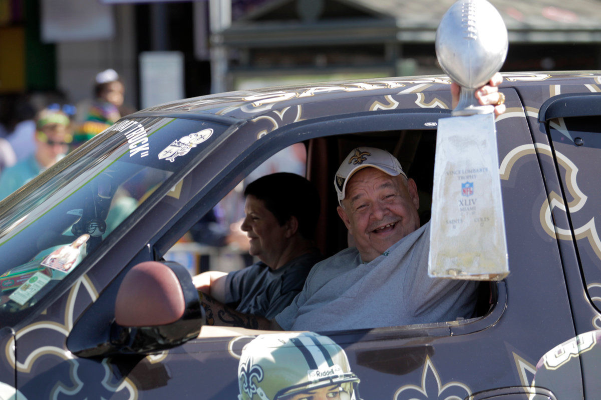 Krewe of Tucks 2017: See photos of the potty-humor parade